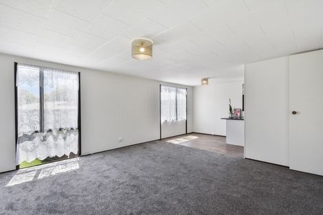 Photo of property in 2/8 Nearco Street, Randwick Park, Auckland, 2105