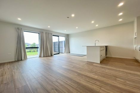 Photo of property in 2/28 Lady Isaac Drive, Rolleston, 7615