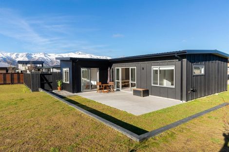 Photo of property in 3 Hewson Crescent, Lake Hawea, Wanaka, 9382