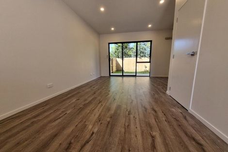 Photo of property in 11/241 Don Buck Road, Massey, Auckland, 0614