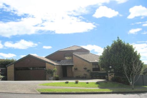 Photo of property in 3 Pitlochry Place, Highland Park, Auckland, 2010