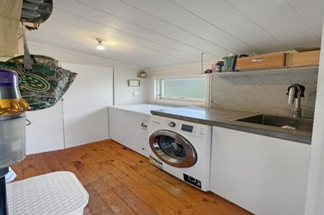 Photo of property in 42 Saxton Road, Upper Vogeltown, New Plymouth, 4371
