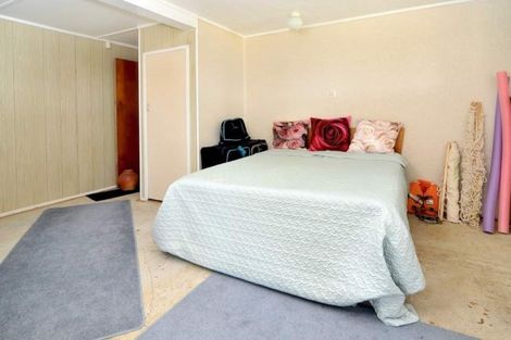 Photo of property in 49 Roys Road, Weymouth, Auckland, 2103