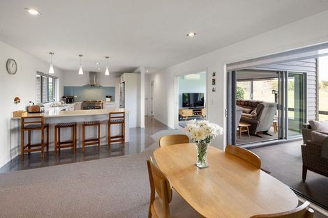 Photo of property in 34 Madison Street, Cambridge, 3434