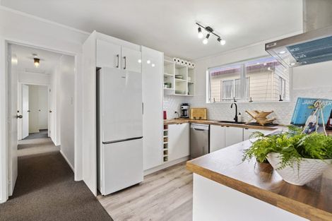 Photo of property in 24 Childers Road, Ranui, Auckland, 0612