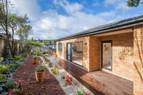 Photo of property in 27 Helvetia Drive, Browns Bay, Auckland, 0630