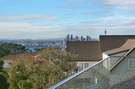 Photo of property in 64 Onetaunga Road, Chatswood, Auckland, 0626