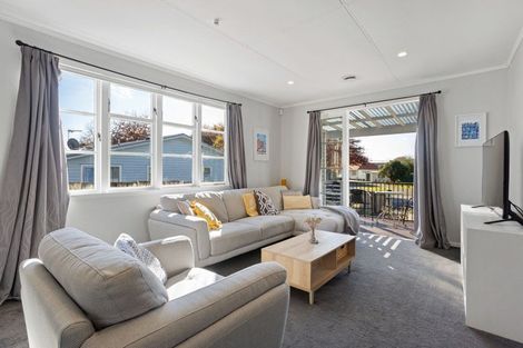 Photo of property in 80 Fairfield Road, Fairfield, Hamilton, 3214