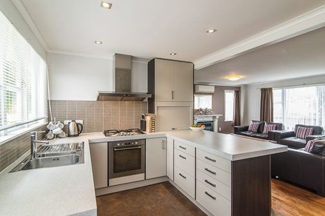 Photo of property in 245 Main Road, Tawa, Wellington, 5028