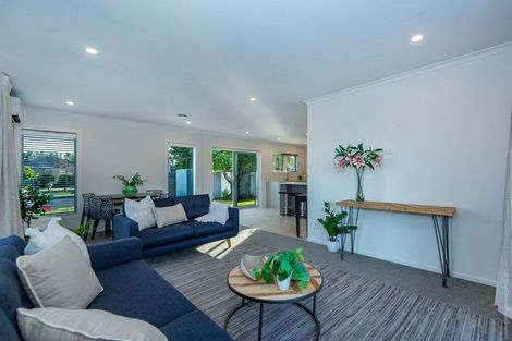Photo of property in 86 Englefield Road, Northwood, Christchurch, 8051
