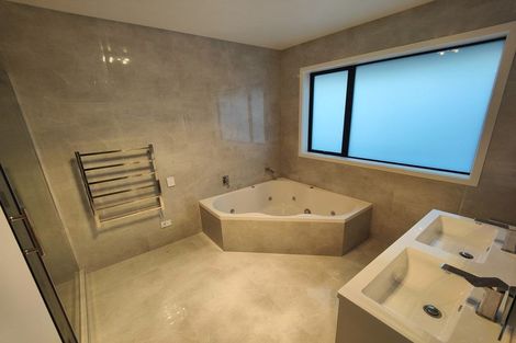 Photo of property in 8 Sydney Place, Flagstaff, Hamilton, 3210