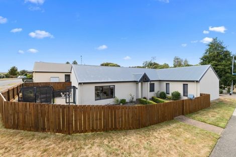 Photo of property in 54 Brymer Road, Grandview Heights, Hamilton, 3200