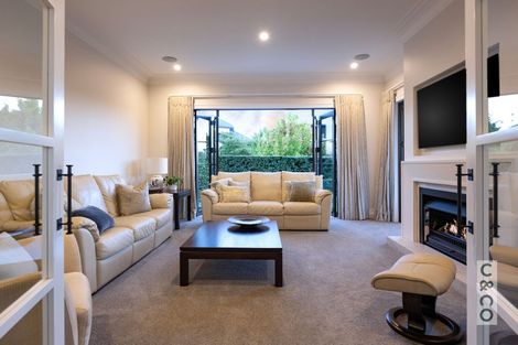 Photo of property in 8 Tauwaka Crescent, Riverhead, 0820