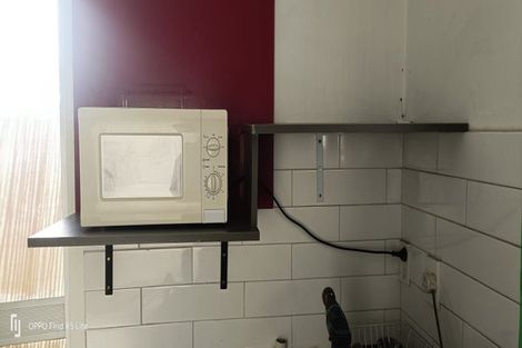 Photo of property in 15 Peach Road, Glenfield, Auckland, 0629