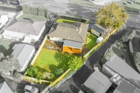 Photo of property in 8 Forest Hill Road, Henderson, Auckland, 0612