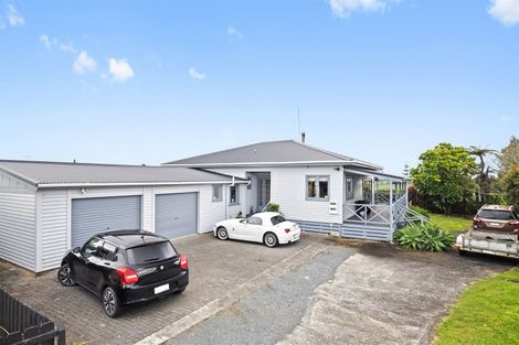 Photo of property in 3 Bella Villa Drive, Waiuku, 2123