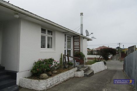 Photo of property in 28 Effingham Street, North New Brighton, Christchurch, 8083