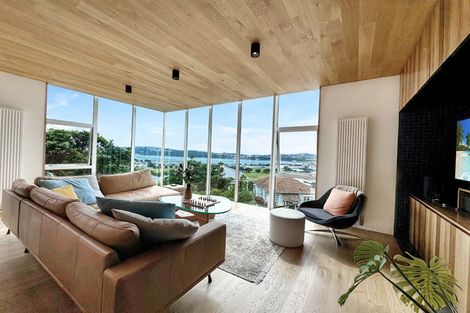 Photo of property in 6 Crawford Road, Kilbirnie, Wellington, 6022