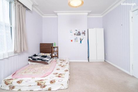 Photo of property in 35 Hargest Crescent, Saint Kilda, Dunedin, 9012