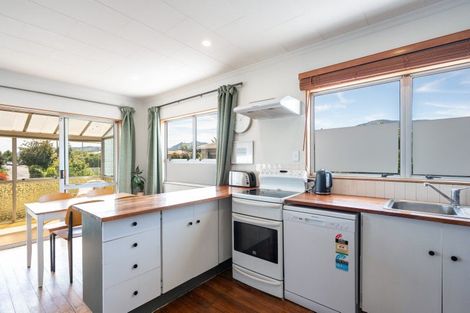 Photo of property in 1/70 Songer Street, Stoke, Nelson, 7011