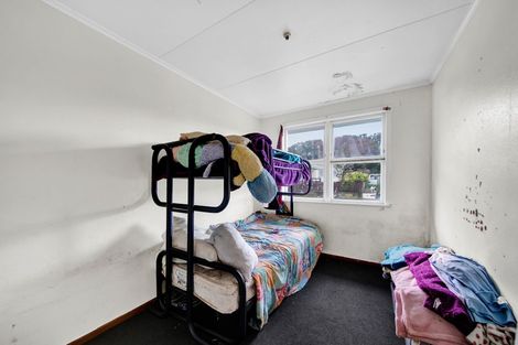 Photo of property in 2 Newbury Place, Waitara, 4320