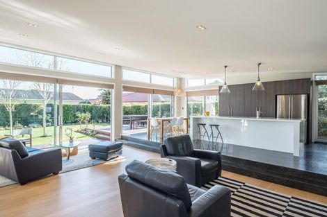 Photo of property in 74 Nimmo Avenue East, Waikanae, 5036