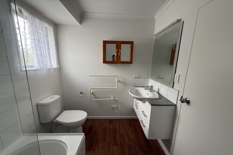 Photo of property in 54a7a Powrie Street, Glenfield, Auckland, 0629