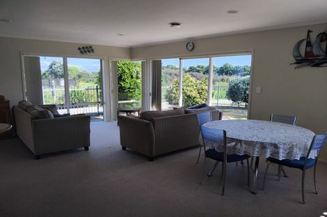 Photo of property in 101 Oriental Parade, Papamoa Beach, Papamoa, 3118