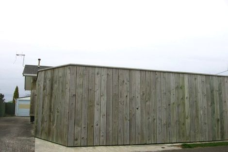 Photo of property in 21 Peters Avenue, Cloverlea, Palmerston North, 4412