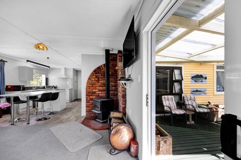 Photo of property in 35 Smith Street, Waverley, 4510