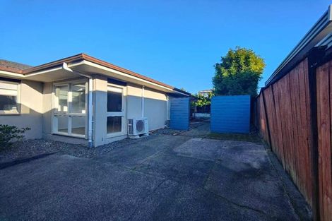 Photo of property in 24 Tyrian Close, Half Moon Bay, Auckland, 2012