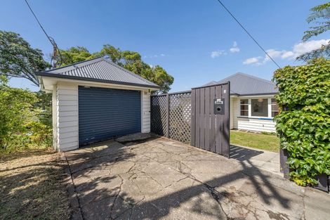 Photo of property in 3 Mertoun Terrace, Highbury, Wellington, 6012