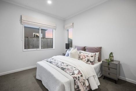Photo of property in 97 Pohutukawa Parade, Riverhead, 0820