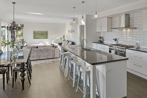 Photo of property in 90 Washbourn Drive, Richmond, 7020