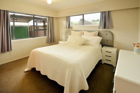 Photo of property in 6 Turner Place, Pukekohe, 2120