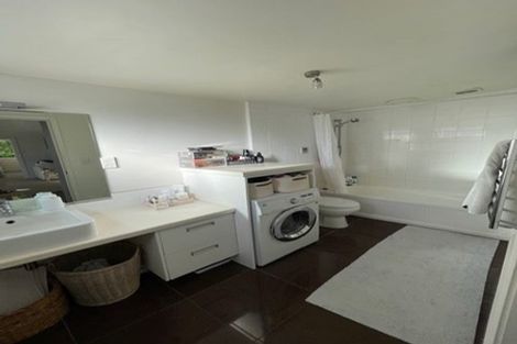 Photo of property in 5 Stafford Street, Mount Victoria, Wellington, 6011