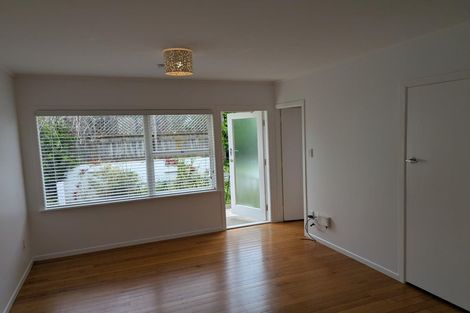 Photo of property in 3/25 Corunna Road, Milford, Auckland, 0620