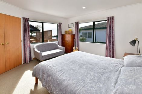 Photo of property in 2/603 Whangaparaoa Road, Stanmore Bay, Whangaparaoa, 0932