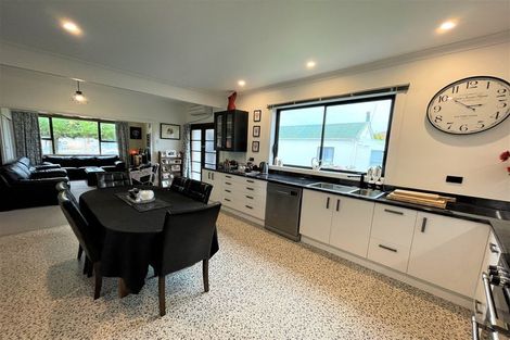 Photo of property in 47 Renfrew Street, Balclutha, 9230