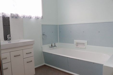 Photo of property in 18 Murch Place, Tawhero, Whanganui, 4500