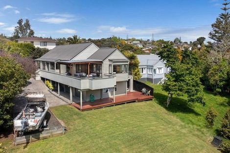 Photo of property in 126 Lynn Road, Bayview, Auckland, 0629