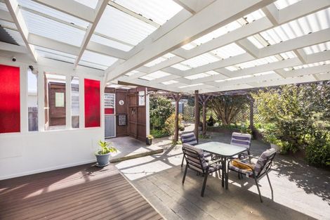 Photo of property in 9 Chrystal Street, Foxton Beach, Foxton, 4815