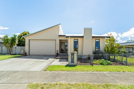 Photo of property in 4 Captain Wood Avenue, Whitianga, 3510