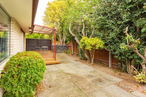Photo of property in 1/8 Camrose Place, Ilam, Christchurch, 8041