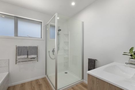 Photo of property in 42 Stratford Drive, Mount Pisa, Cromwell, 9383