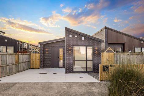 Photo of property in 5 Herekino Street, Westgate, Auckland, 0814