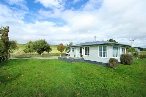 Photo of property in 32 Mccardle Road, Pahiatua, 4984