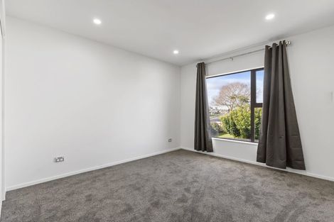Photo of property in 2b Melleray Place, Randwick Park, Auckland, 2105