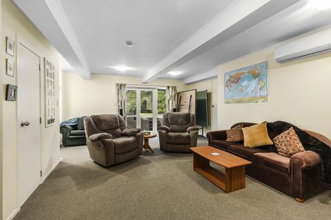 Photo of property in 58 Chester Road, Tawa, Wellington, 5028