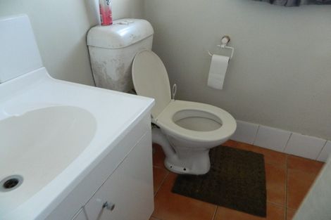 Photo of property in 2/6 Keldale Place, Forrest Hill, Auckland, 0620